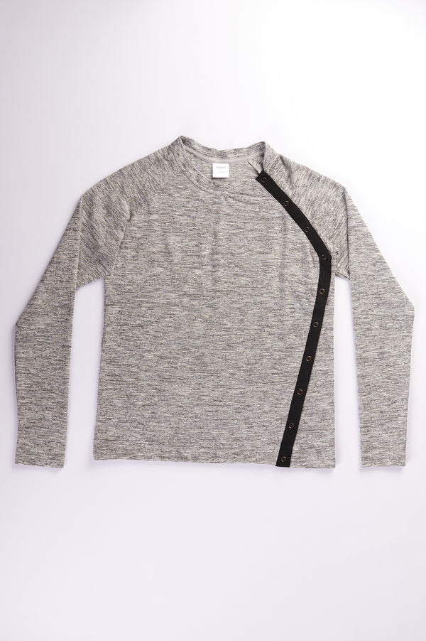 Amelia Athleisure Top with One Opening Grey