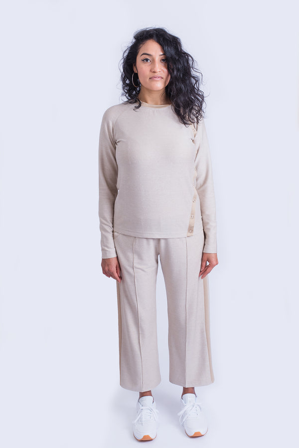 Top with One Side Opening Cream Long Sleeve