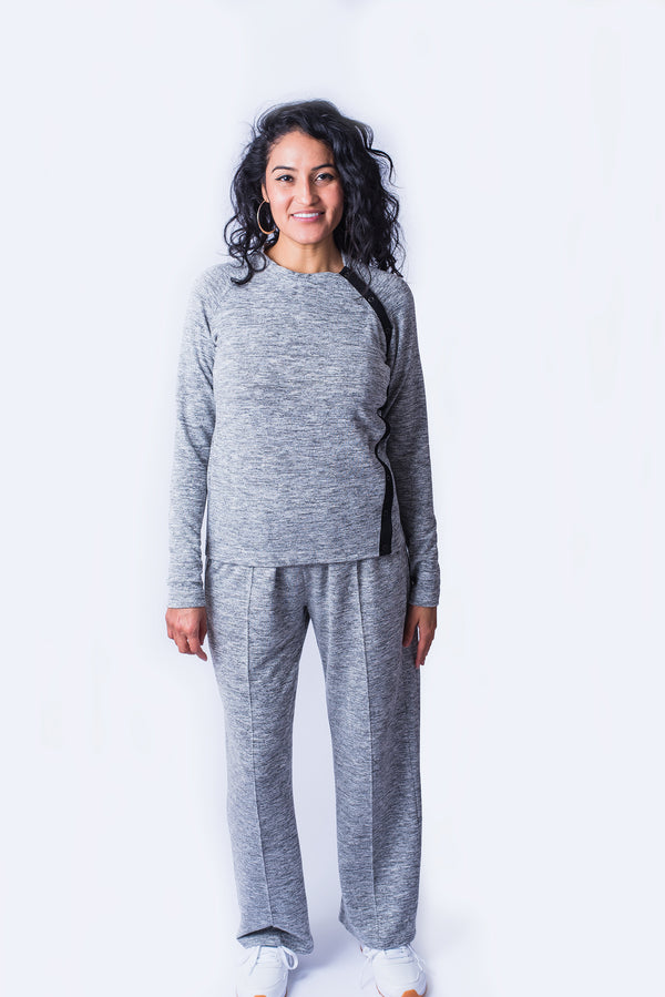 Amelia Athleisure Top with One Opening Grey
